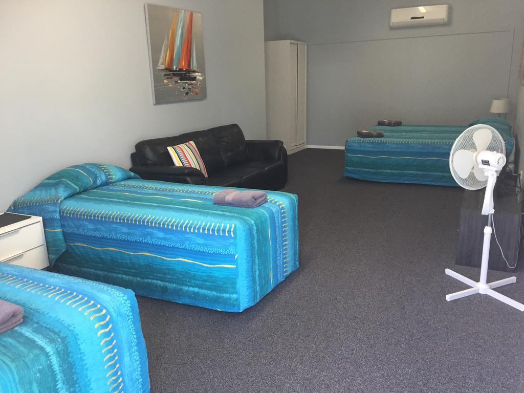 Clarence Head Caravan Park Айлука Екстер'єр фото
